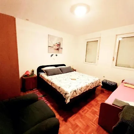 Apartment With Wifi - 18960 Sibenik